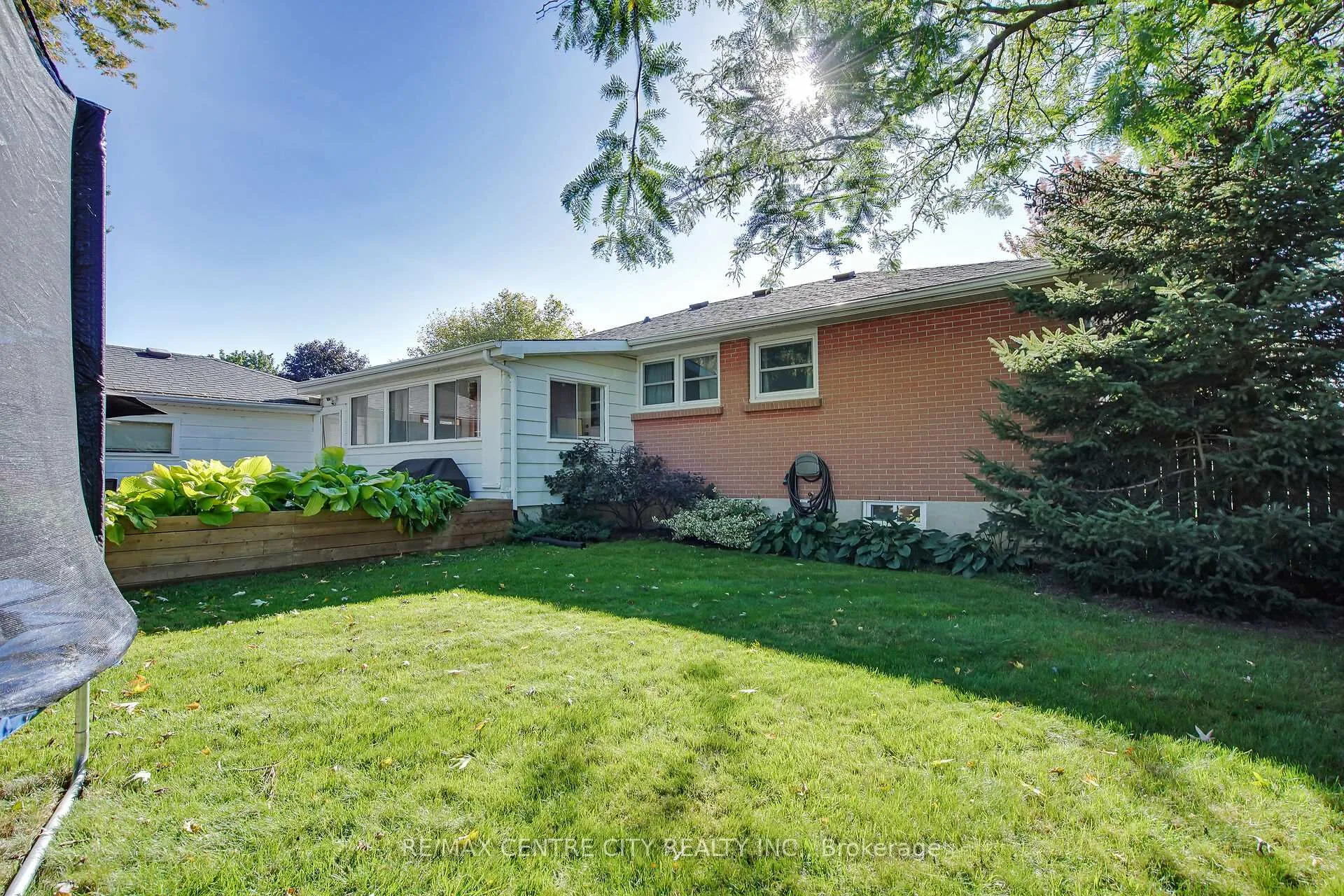 Photo 44 of 196 Byron Street, Zorra, Thamesford — HOMEH