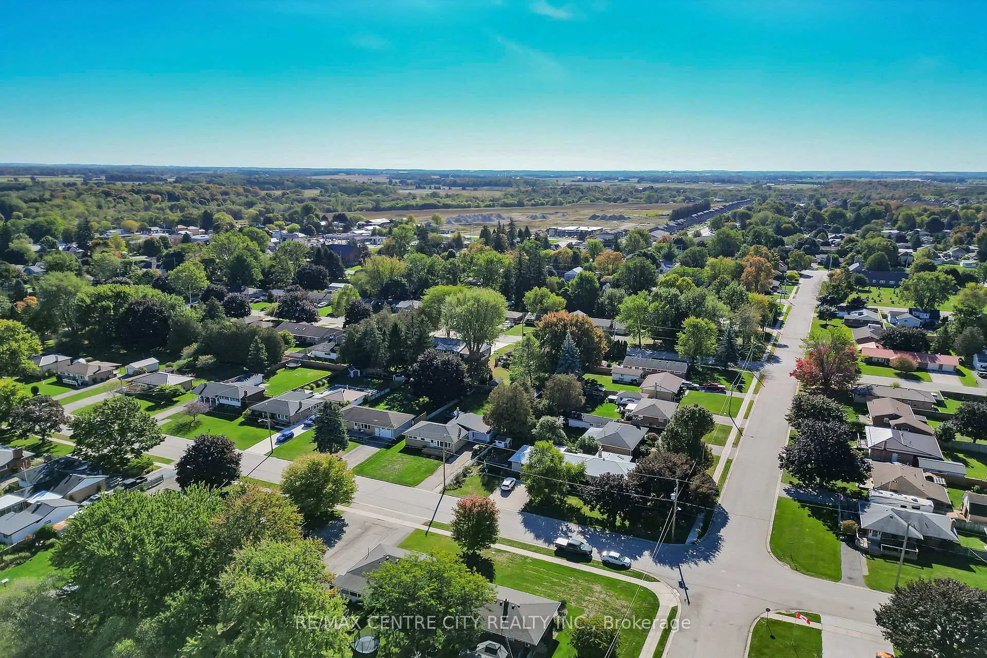 Photo 47 of 196 Byron Street, Zorra, Thamesford — HOMEH