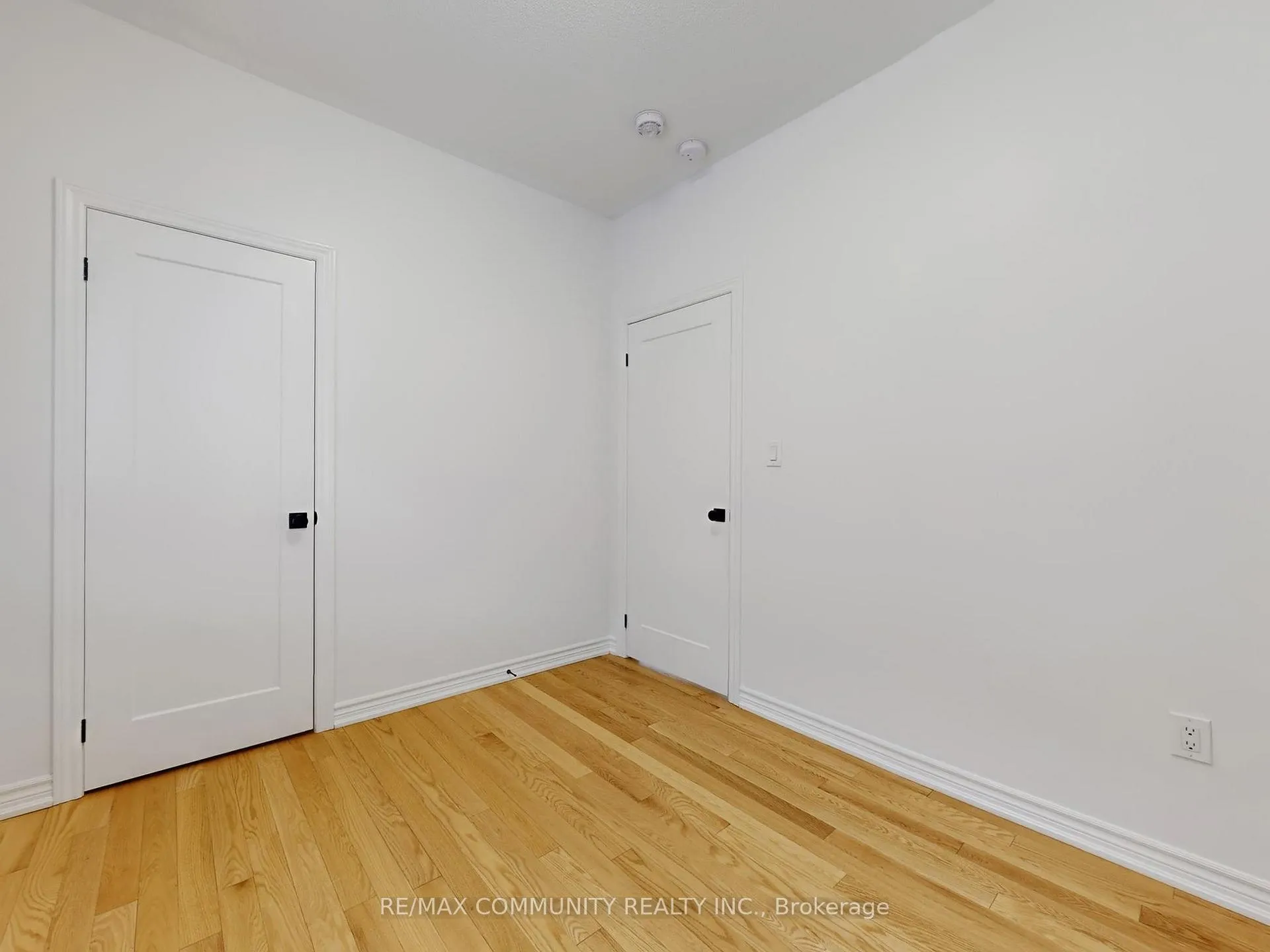Photo 33 of 301 Danny Wheeler Boulevard, Georgina, Keswick North — HOMEH