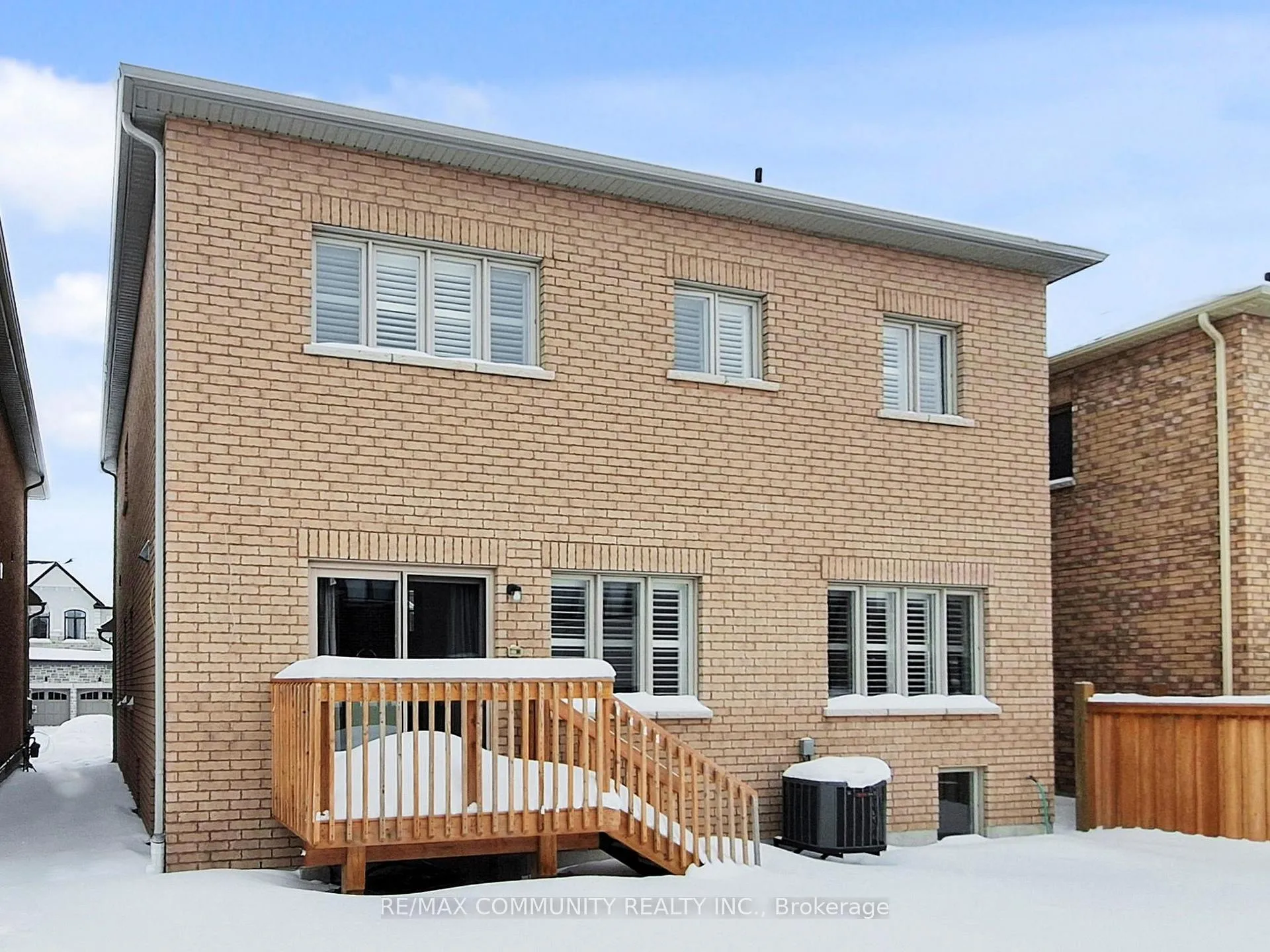 Photo 44 of 301 Danny Wheeler Boulevard, Georgina, Keswick North — HOMEH