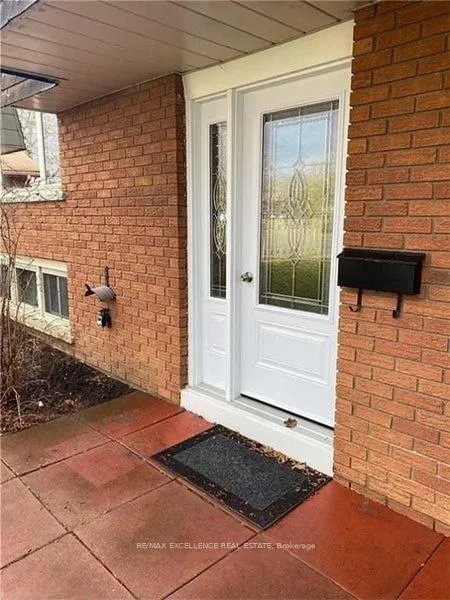 Photo 11 of 7 Dunnett Boulevard, Belleville, Belleville Ward — HOMEH