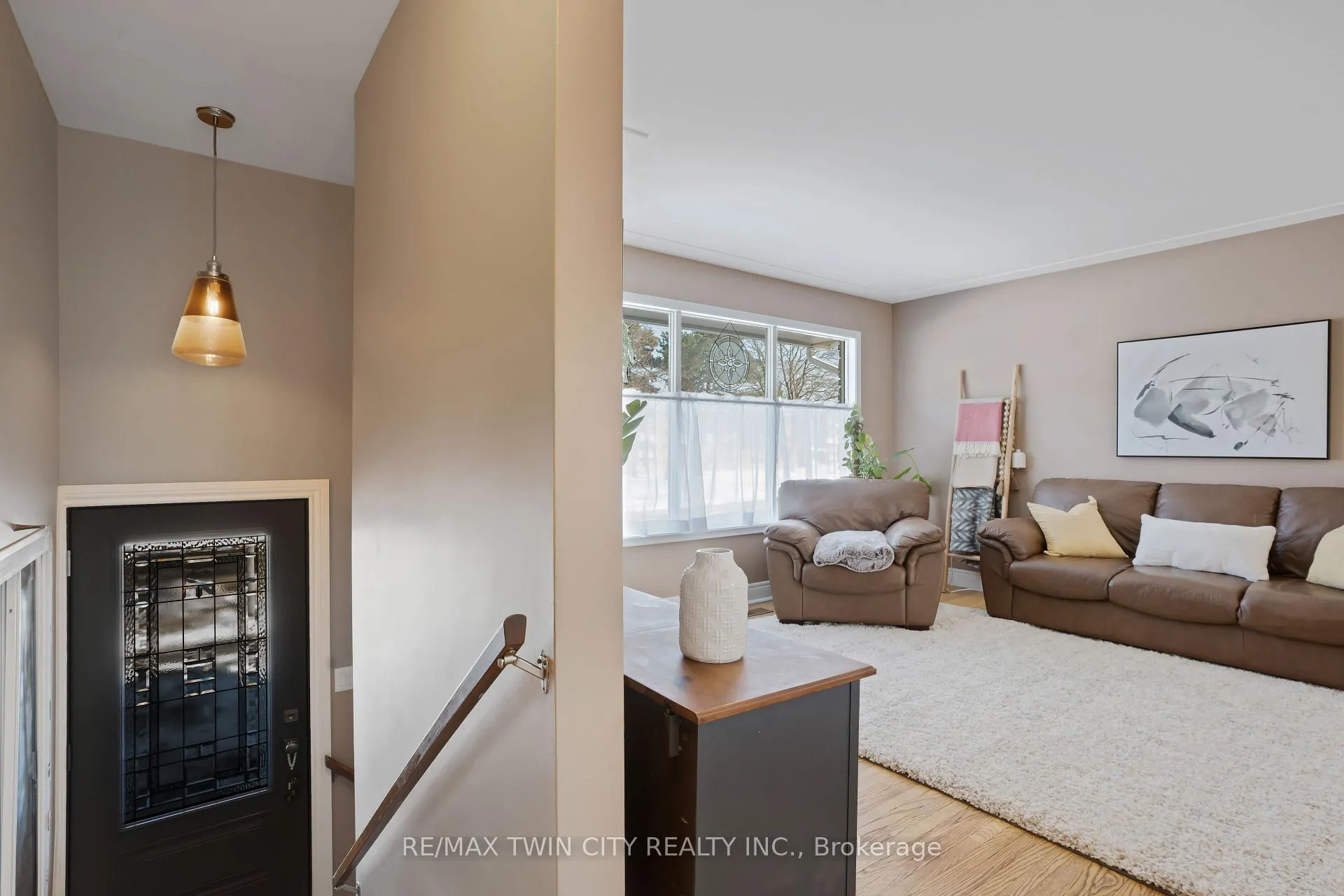 Photo 6 of 162 Indian Road, Kitchener — HOMEH