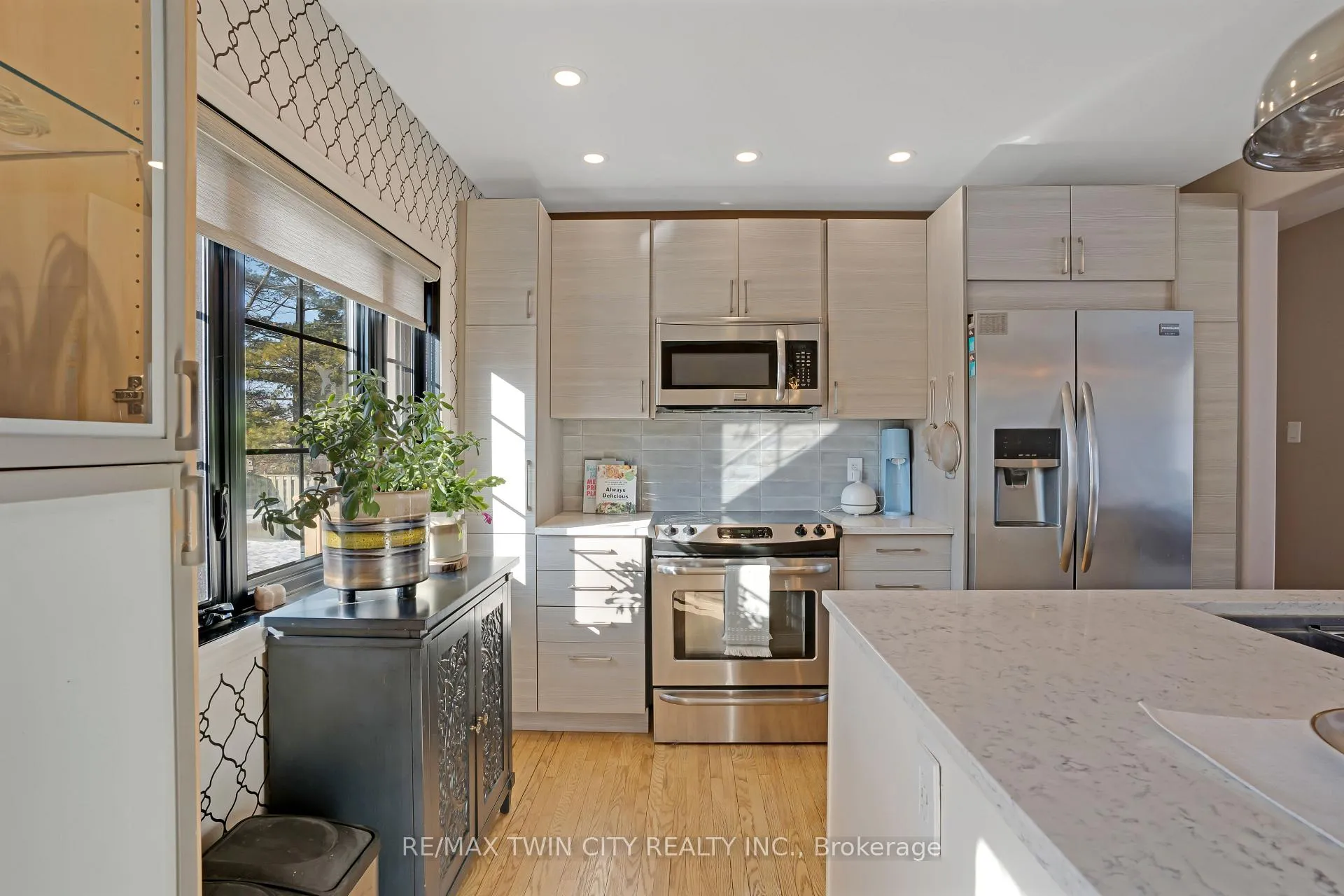 Photo 13 of 162 Indian Road, Kitchener — HOMEH