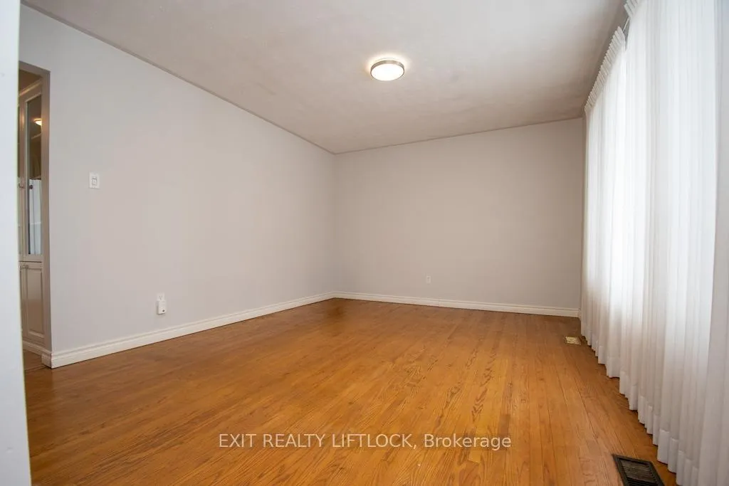 Photo 5 of 990 St Paul's Street, Peterborough, Northcrest Ward 5 — HOMEH