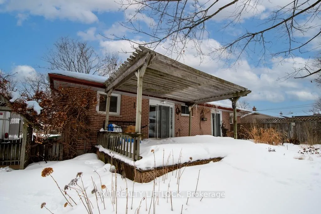 Photo 31 of 990 St Paul's Street, Peterborough, Northcrest Ward 5 — HOMEH