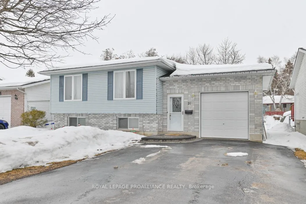 Photo 3 of 21 Robert Drive, Quinte West, Trenton Ward — HOMEH