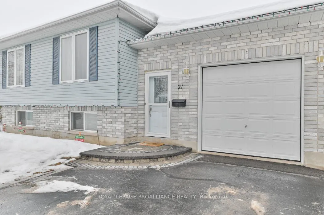 Photo 4 of 21 Robert Drive, Quinte West, Trenton Ward — HOMEH