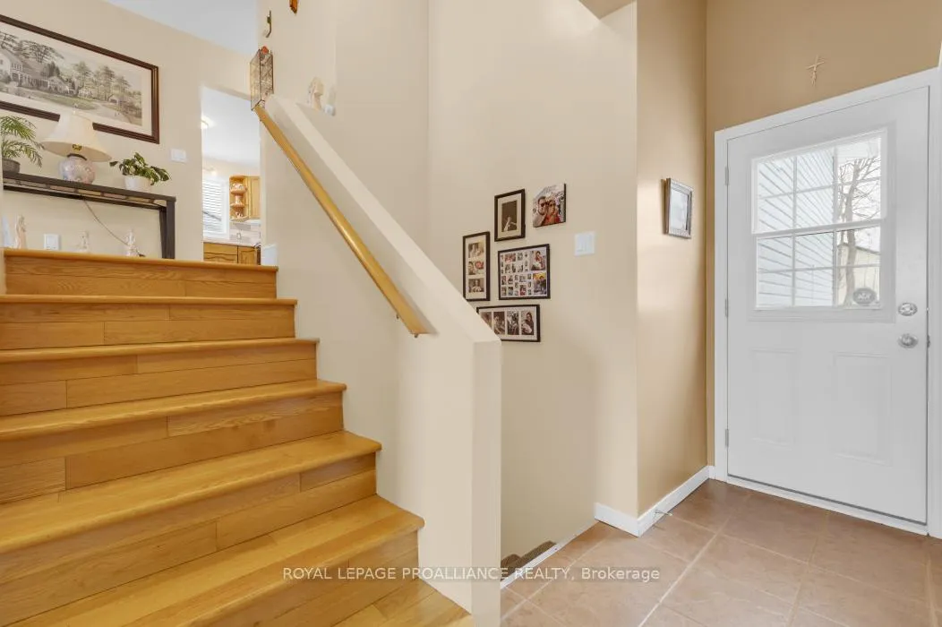 Photo 8 of 21 Robert Drive, Quinte West, Trenton Ward — HOMEH