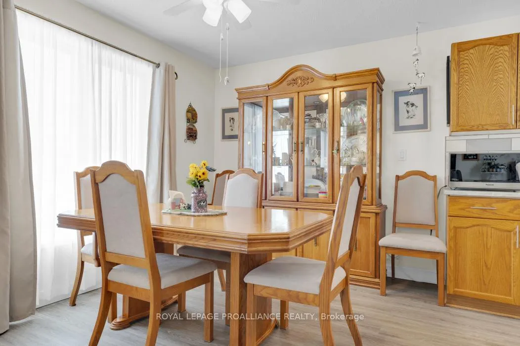 Photo 17 of 21 Robert Drive, Quinte West, Trenton Ward — HOMEH
