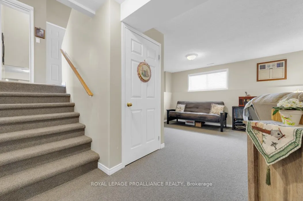 Photo 24 of 21 Robert Drive, Quinte West, Trenton Ward — HOMEH