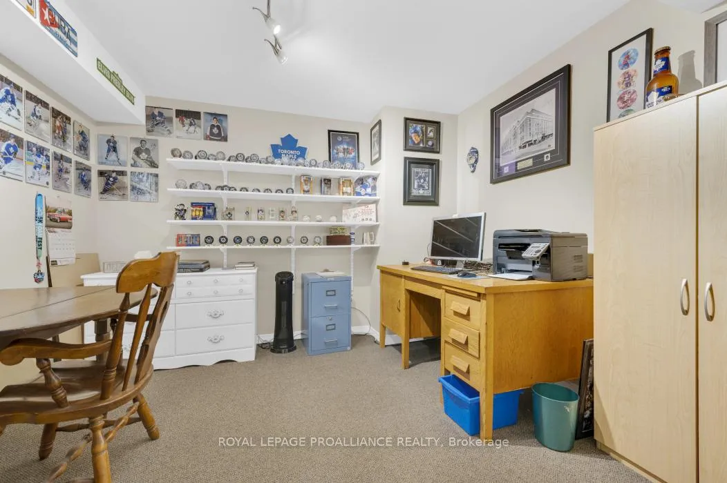 Photo 27 of 21 Robert Drive, Quinte West, Trenton Ward — HOMEH