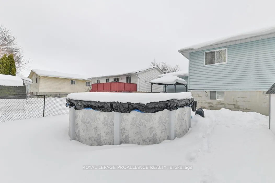 Photo 31 of 21 Robert Drive, Quinte West, Trenton Ward — HOMEH