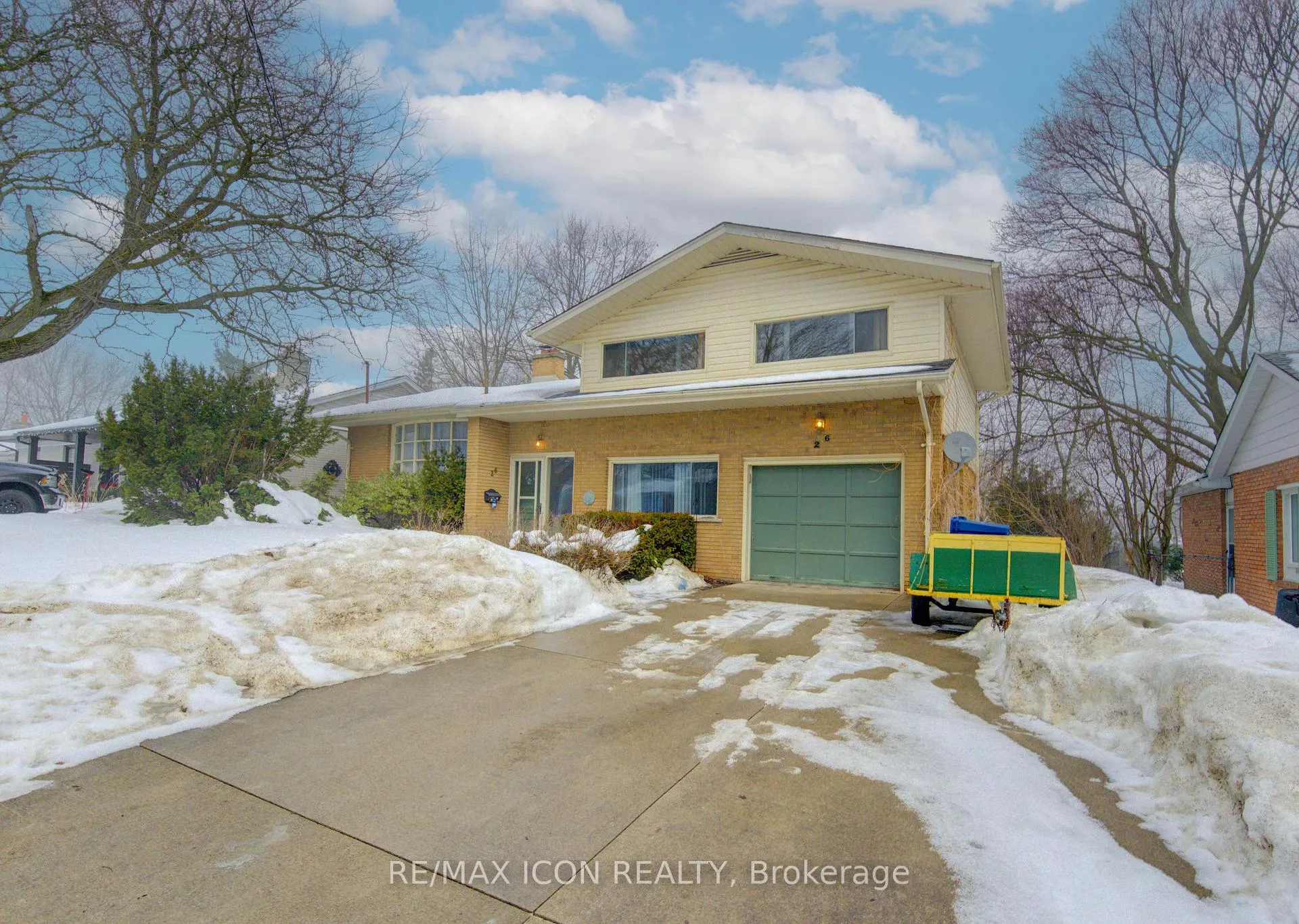 Photo 3 of 26 Deerpark Crescent, Kitchener — HOMEH