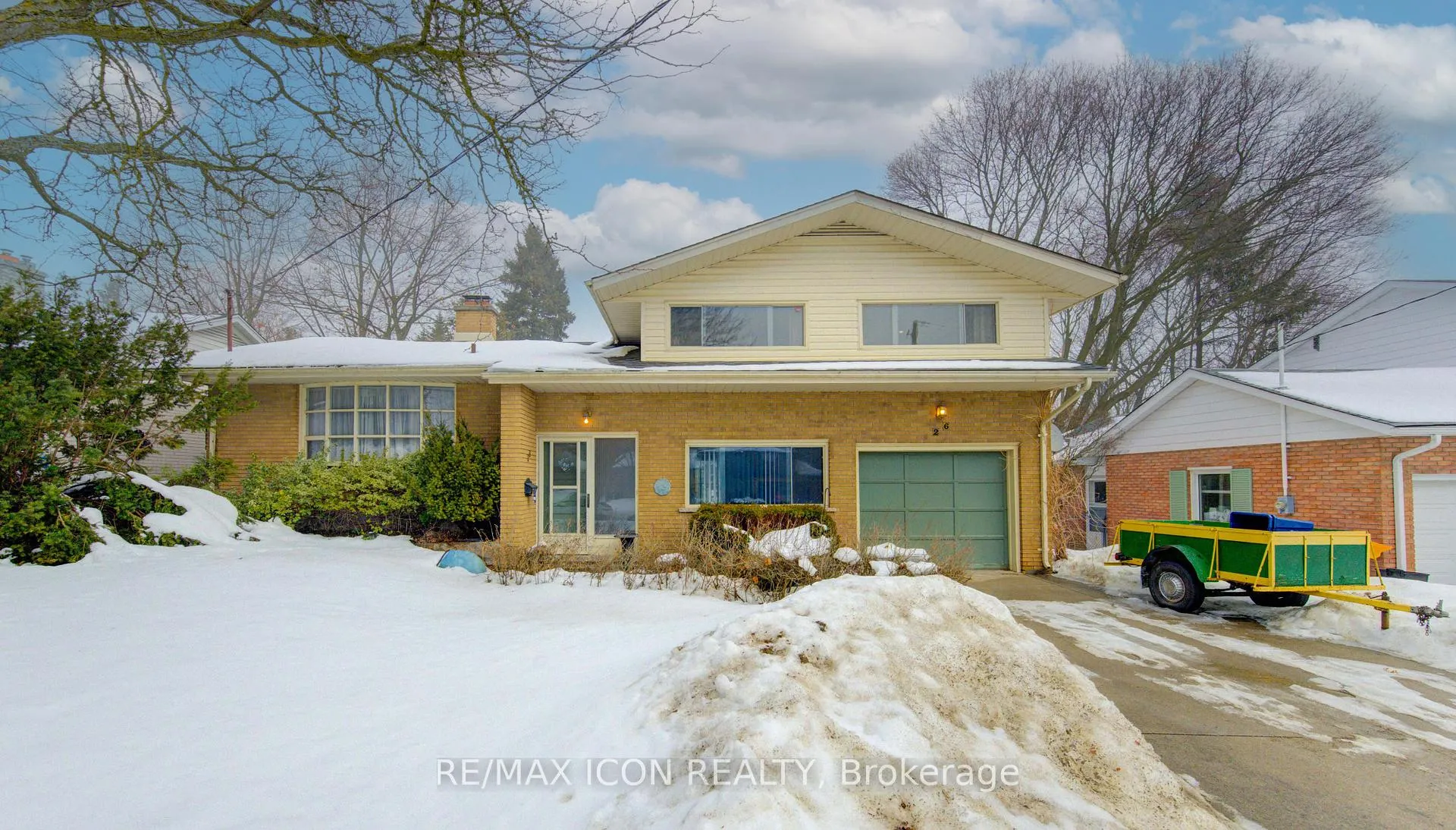 Photo 4 of 26 Deerpark Crescent, Kitchener — HOMEH