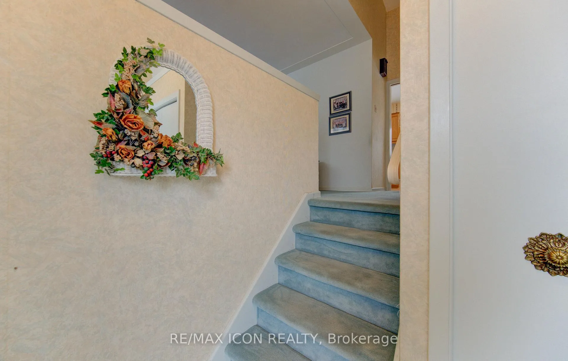 Photo 11 of 26 Deerpark Crescent, Kitchener — HOMEH