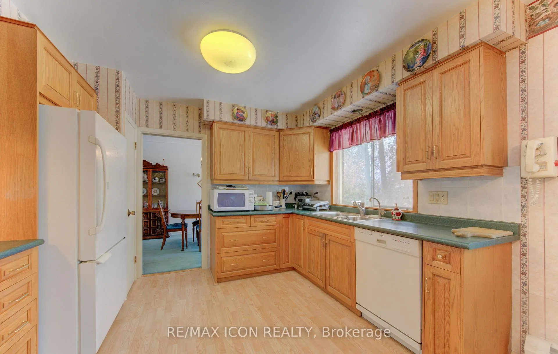 Photo 13 of 26 Deerpark Crescent, Kitchener — HOMEH
