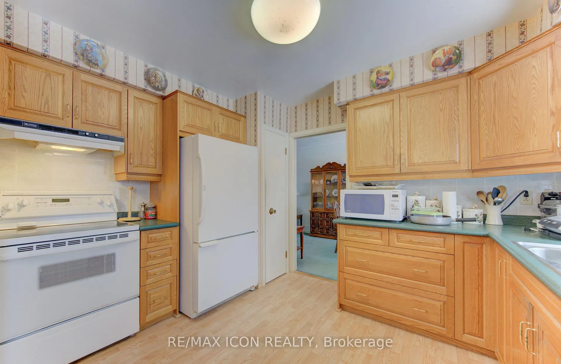 Photo 15 of 26 Deerpark Crescent, Kitchener — HOMEH