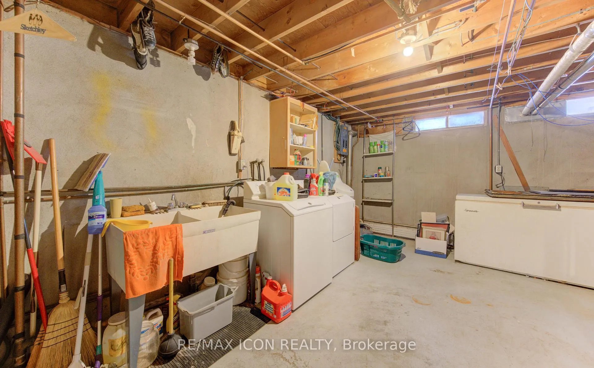 Photo 37 of 26 Deerpark Crescent, Kitchener — HOMEH