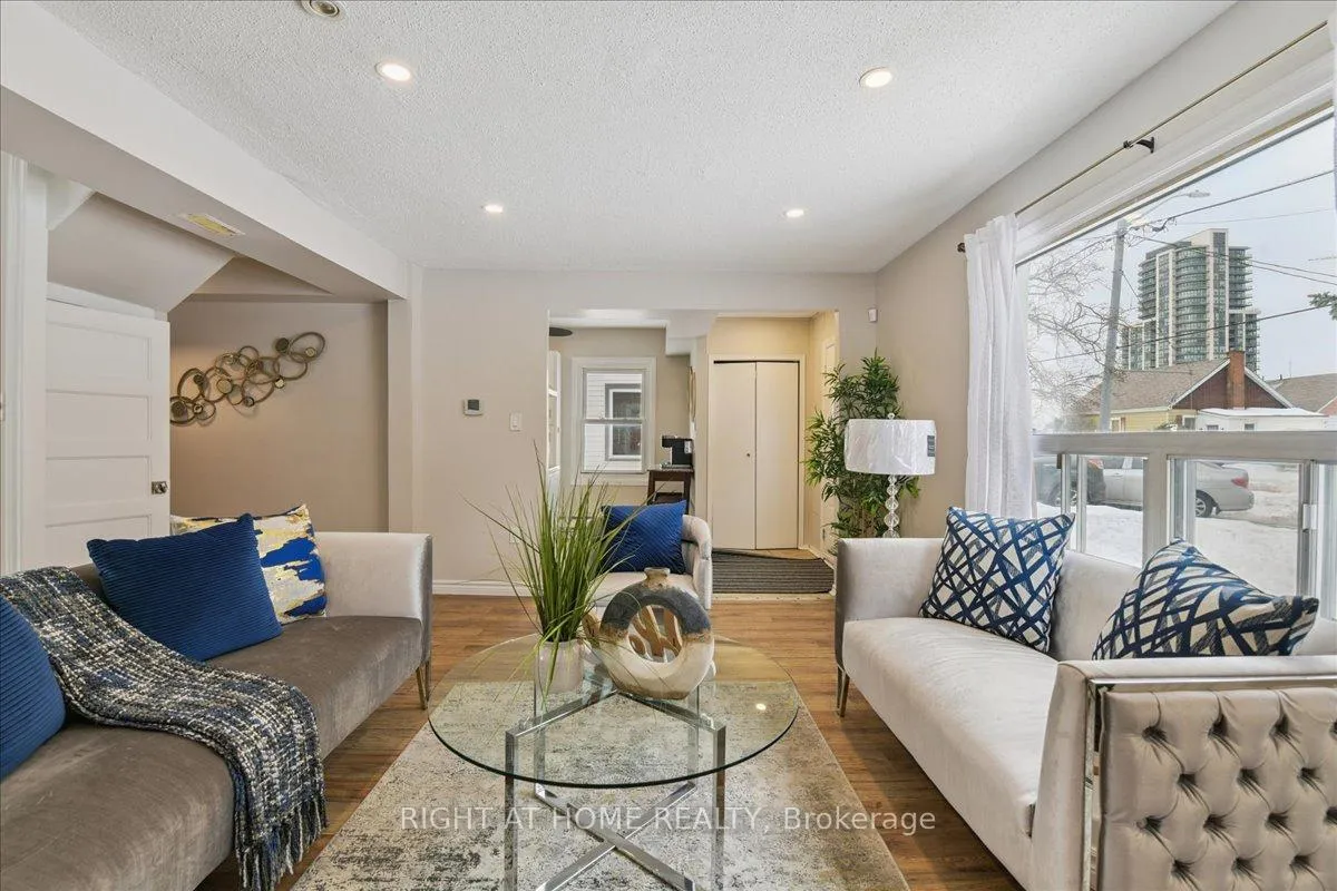 Photo 13 of 7 Eastern Avenue, Brampton, Queen Street Corridor — HOMEH