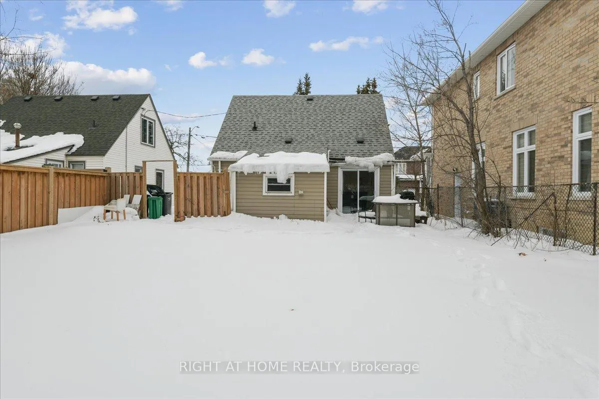 Photo 34 of 7 Eastern Avenue, Brampton, Queen Street Corridor — HOMEH