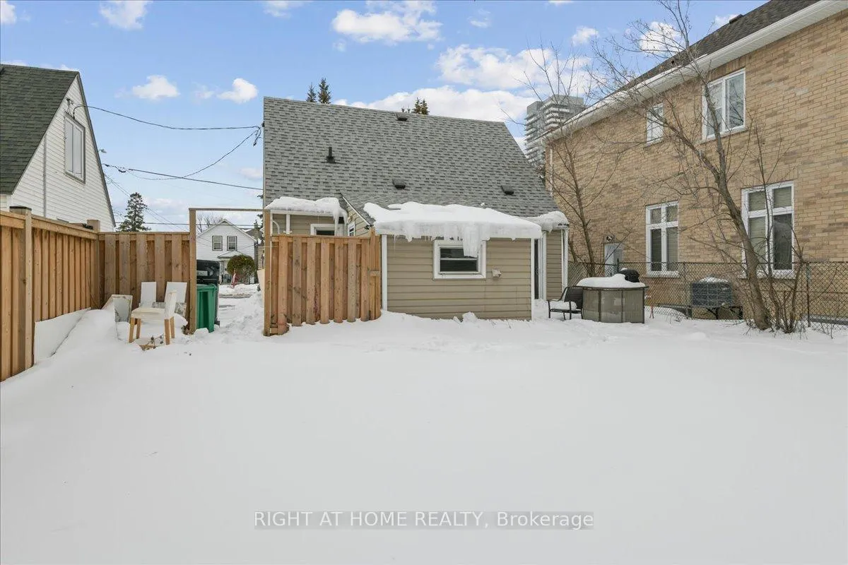Photo 35 of 7 Eastern Avenue, Brampton, Queen Street Corridor — HOMEH