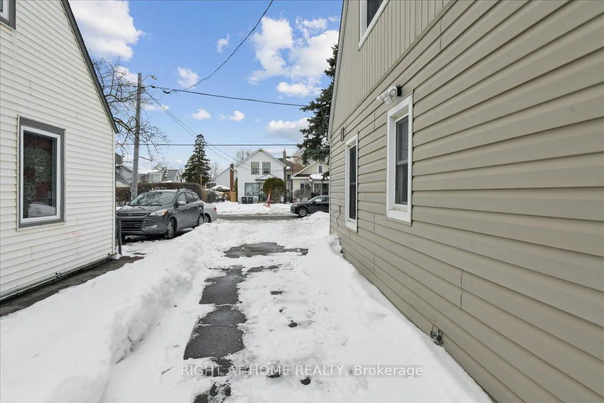 Photo 37 of 7 Eastern Avenue, Brampton, Queen Street Corridor — HOMEH