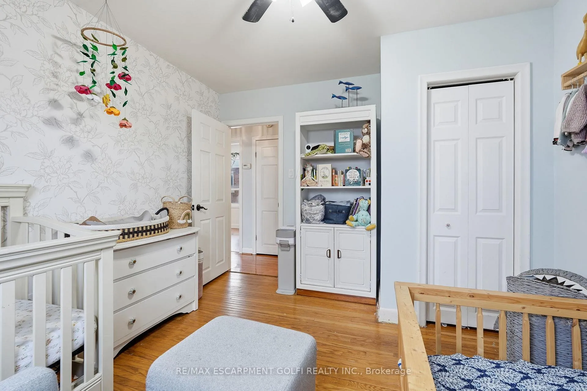 Photo 11 of 940 Brucedale Avenue E, Hamilton, Sunninghill — HOMEH