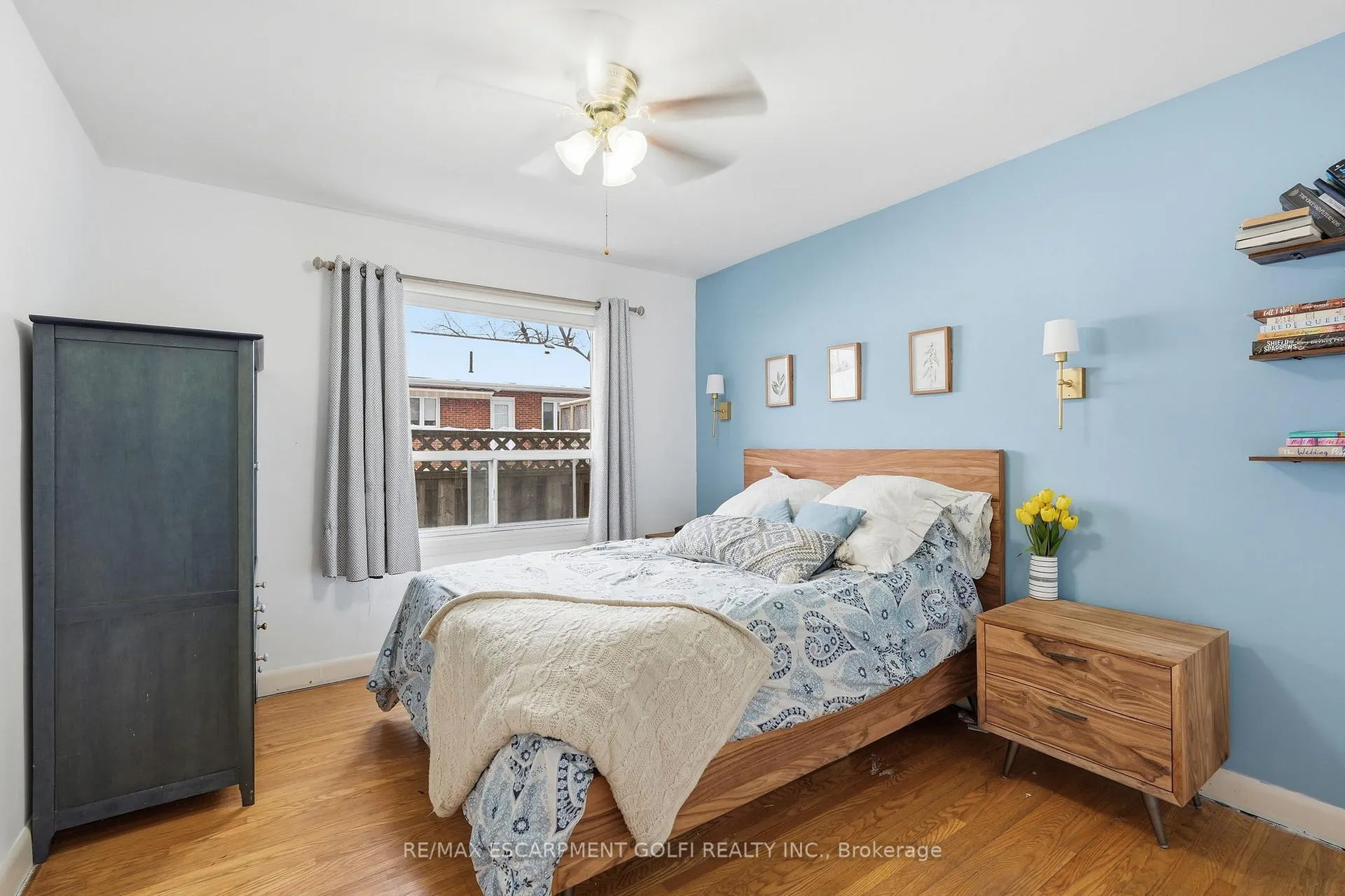 Photo 12 of 940 Brucedale Avenue E, Hamilton, Sunninghill — HOMEH