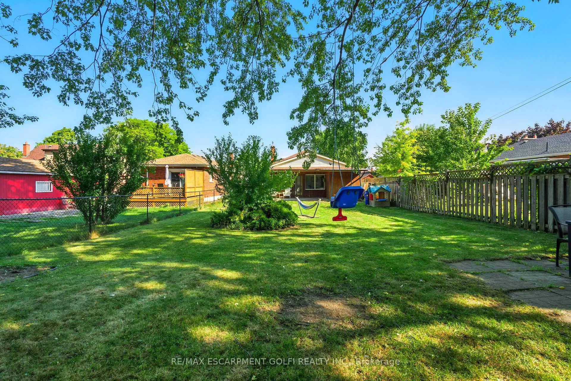 Photo 31 of 940 Brucedale Avenue E, Hamilton, Sunninghill — HOMEH