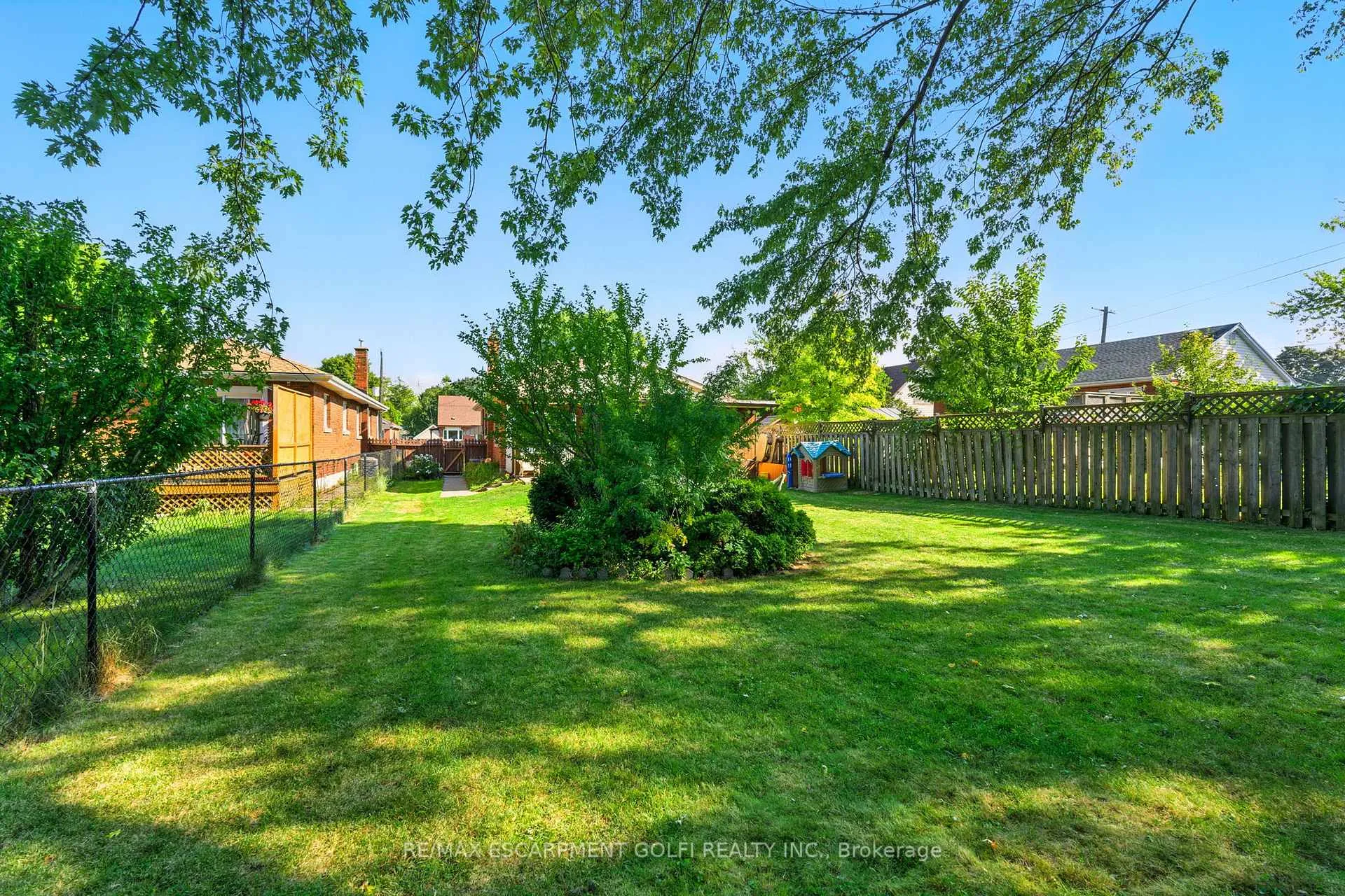 Photo 32 of 940 Brucedale Avenue E, Hamilton, Sunninghill — HOMEH