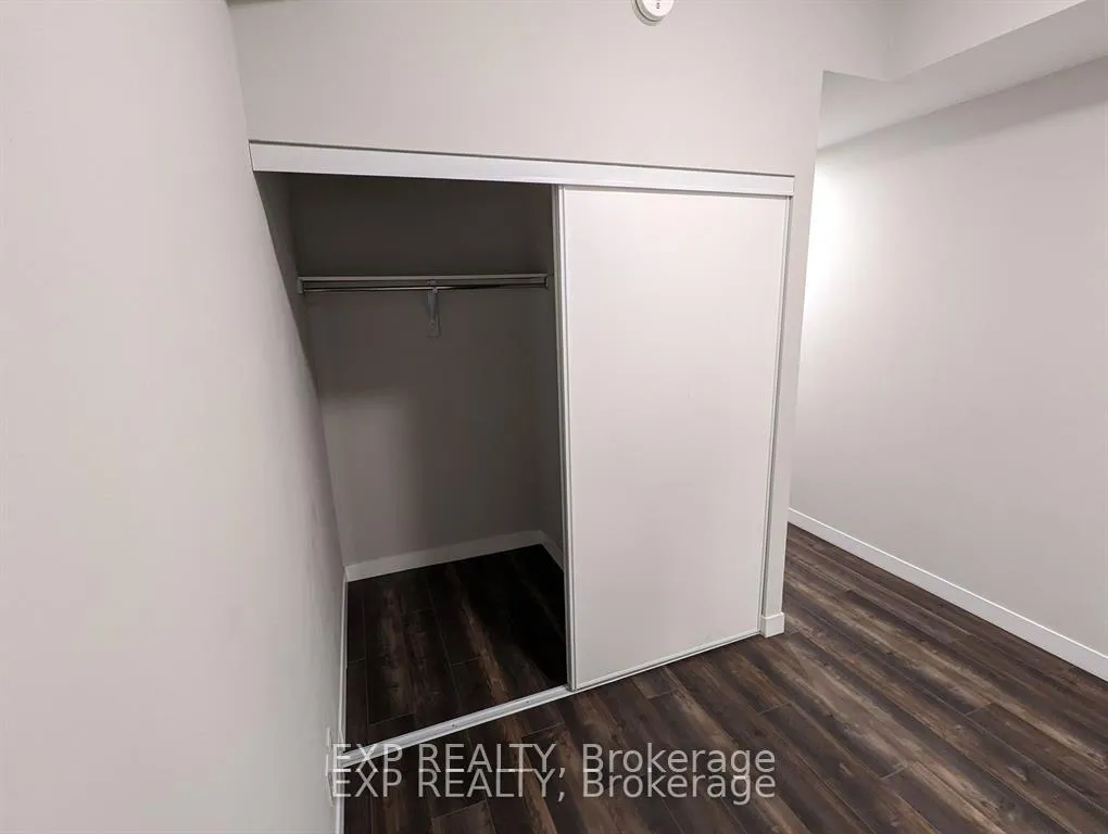 Photo 9 of Unit 604, 15 Queent Street S, Hamilton, Central — HOMEH