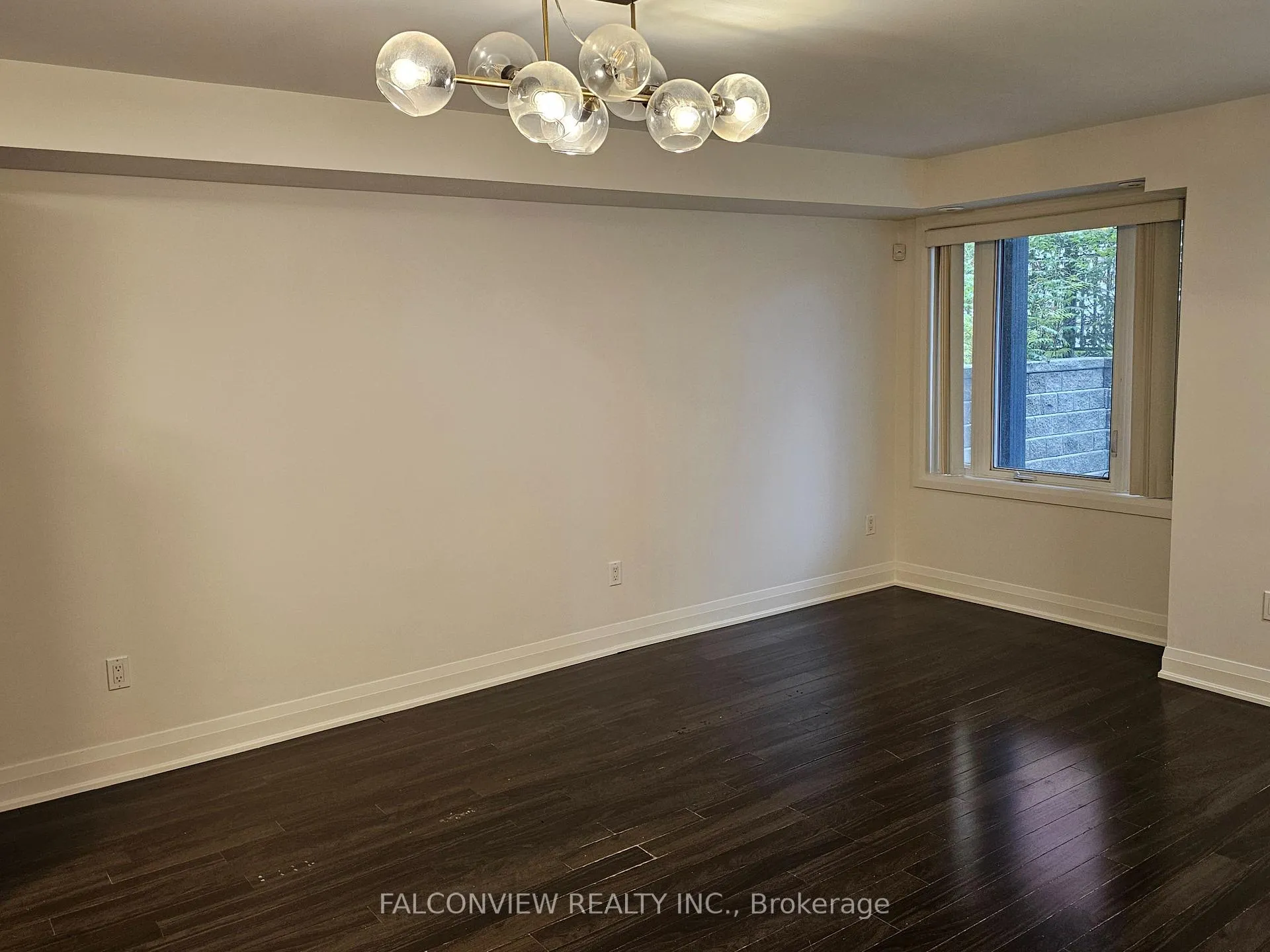 Photo 6 of Unit 125, 318 John Street, Markham, Aileen-Willowbrook — HOMEH
