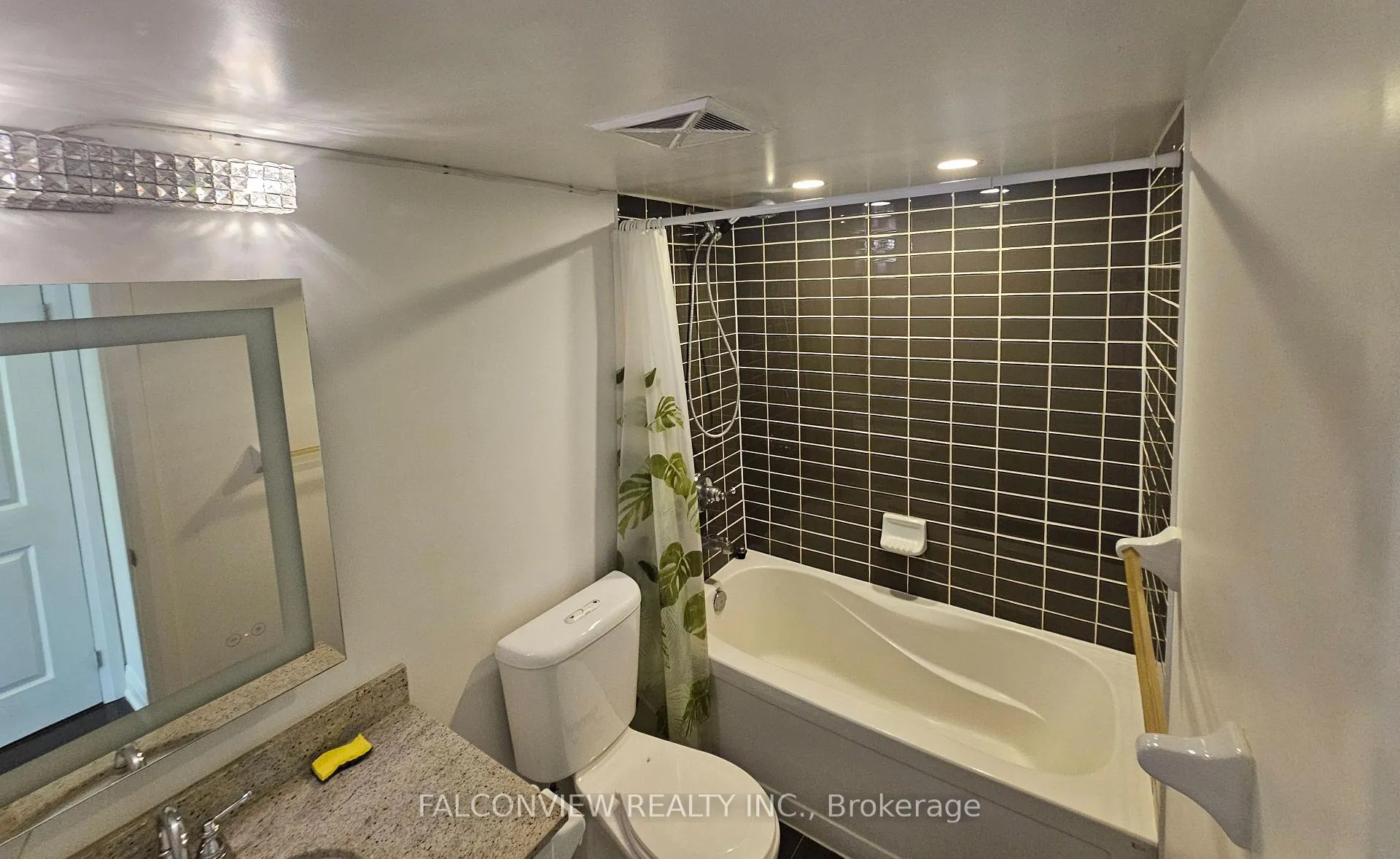Photo 11 of Unit 125, 318 John Street, Markham, Aileen-Willowbrook — HOMEH