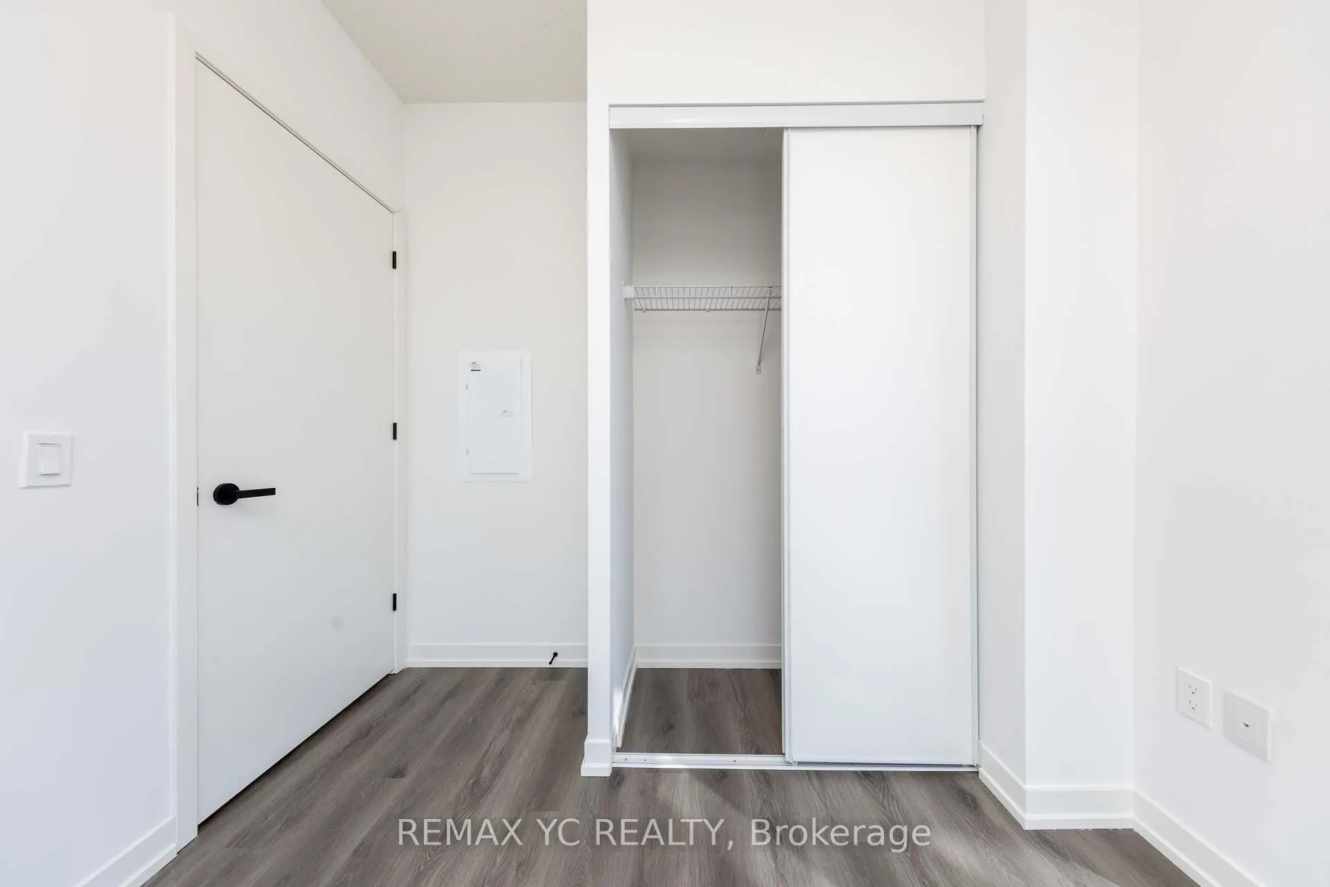 Photo 19 of Unit 3910, 28 Interchange Way, Vaughan, Vaughan Corporate Centre — HOMEH