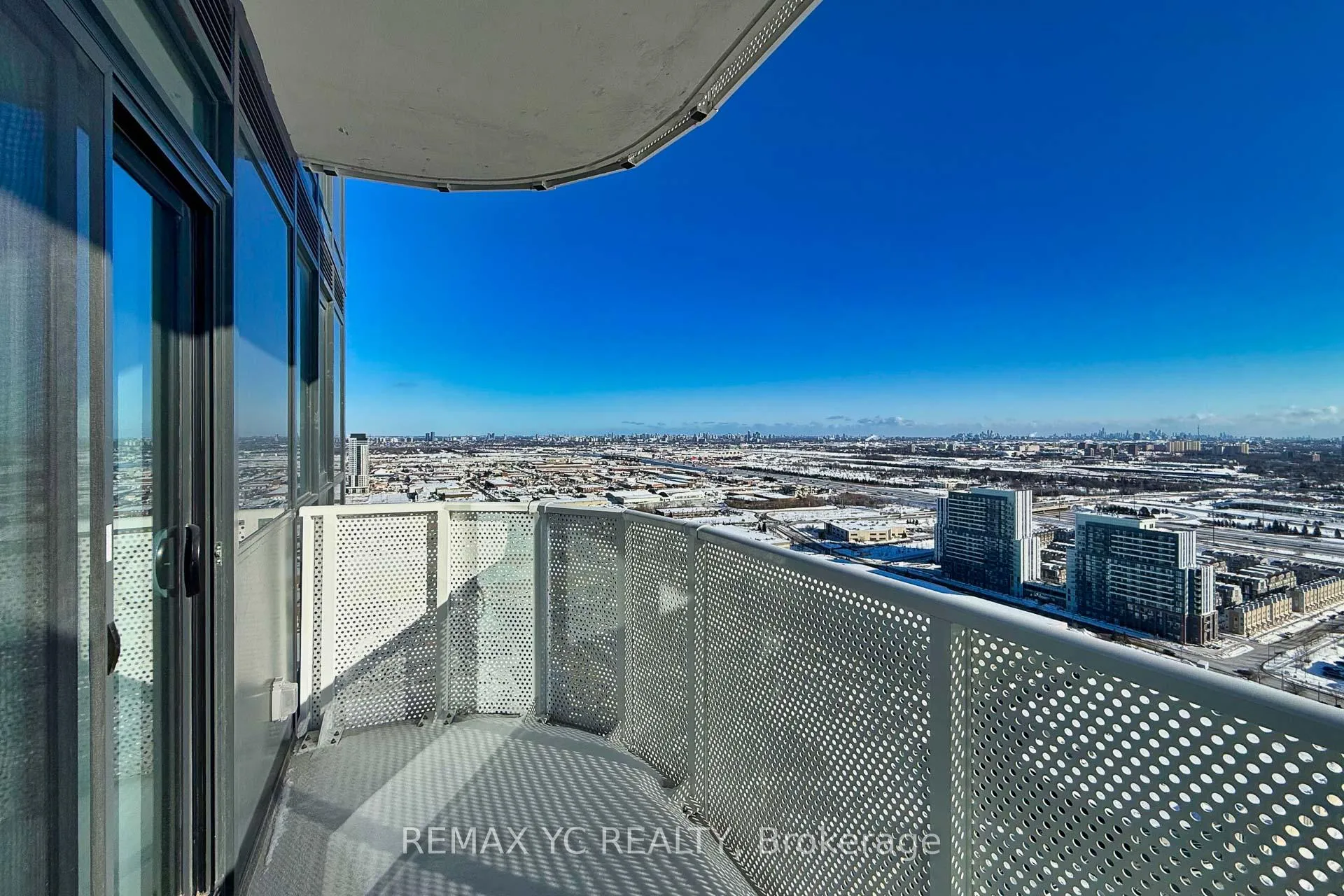 Photo 22 of Unit 3910, 28 Interchange Way, Vaughan, Vaughan Corporate Centre — HOMEH