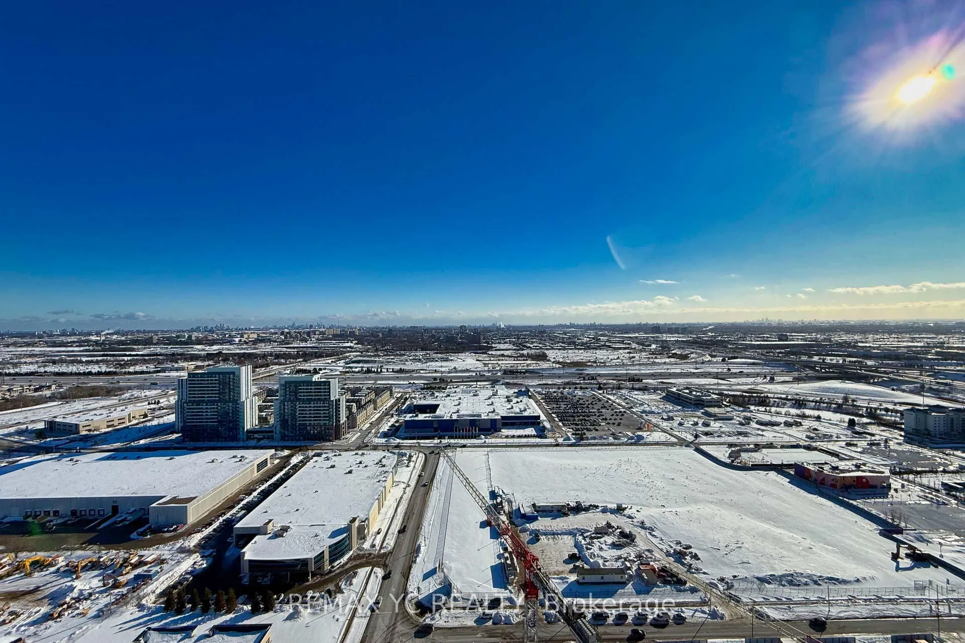 Photo 27 of Unit 3910, 28 Interchange Way, Vaughan, Vaughan Corporate Centre — HOMEH