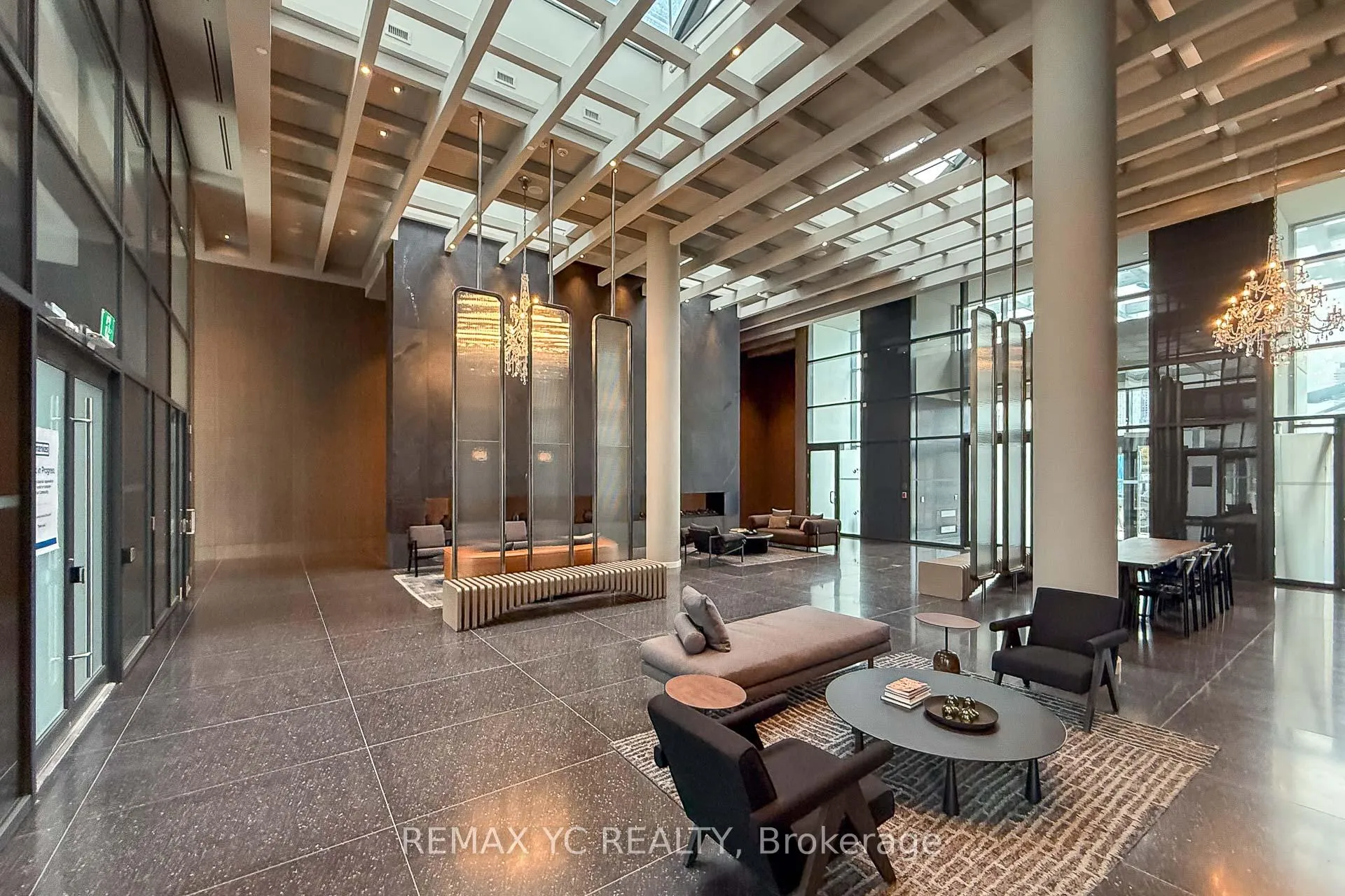 Photo 33 of Unit 3910, 28 Interchange Way, Vaughan, Vaughan Corporate Centre — HOMEH