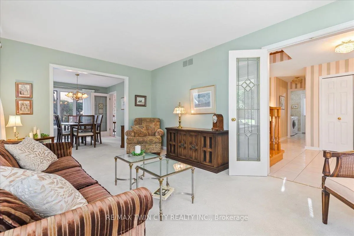 Photo 6 of 599 Stonebury Crescent, Waterloo — HOMEH