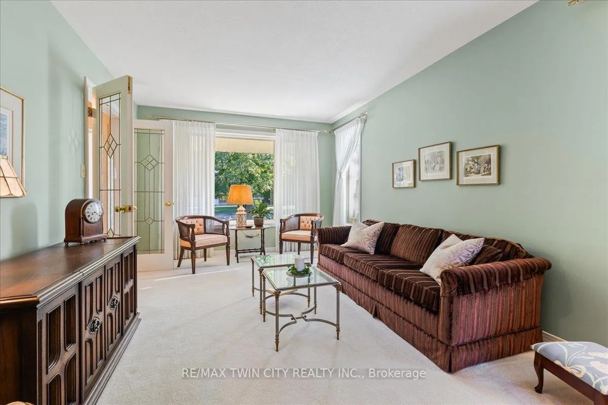 Photo 7 of 599 Stonebury Crescent, Waterloo — HOMEH