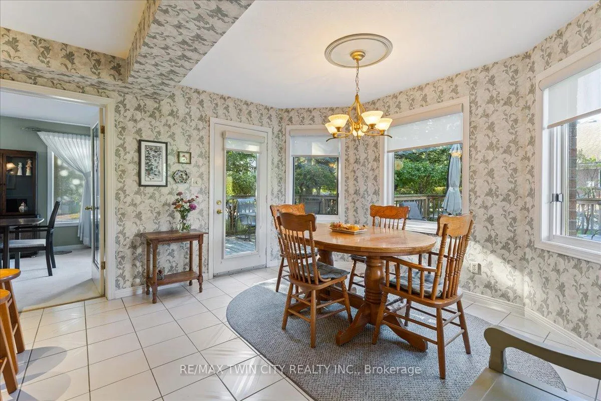 Photo 14 of 599 Stonebury Crescent, Waterloo — HOMEH