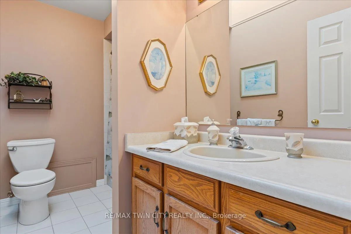 Photo 23 of 599 Stonebury Crescent, Waterloo — HOMEH