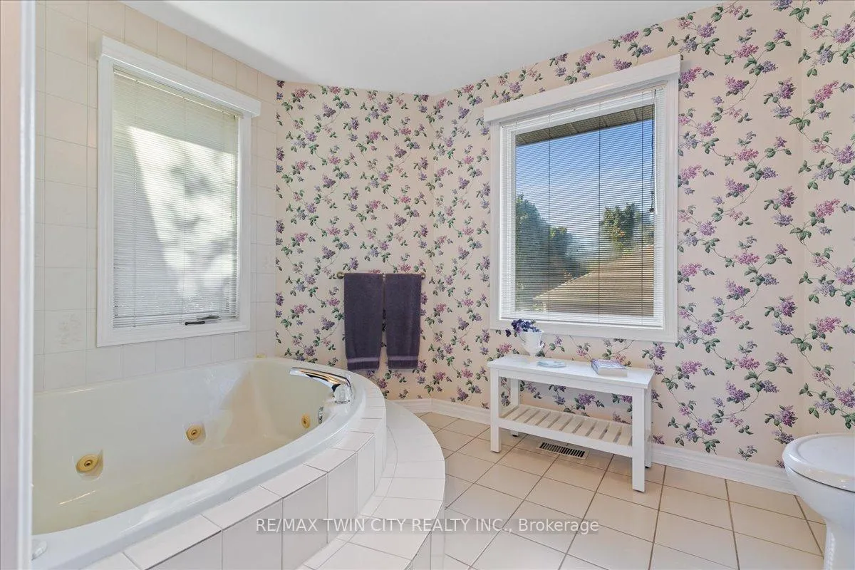 Photo 28 of 599 Stonebury Crescent, Waterloo — HOMEH