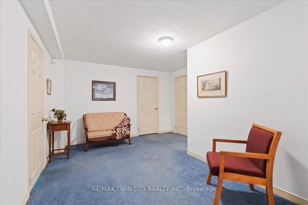 Photo 31 of 599 Stonebury Crescent, Waterloo — HOMEH