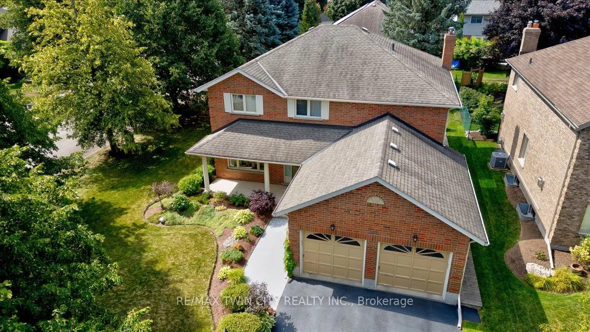 Photo 35 of 599 Stonebury Crescent, Waterloo — HOMEH