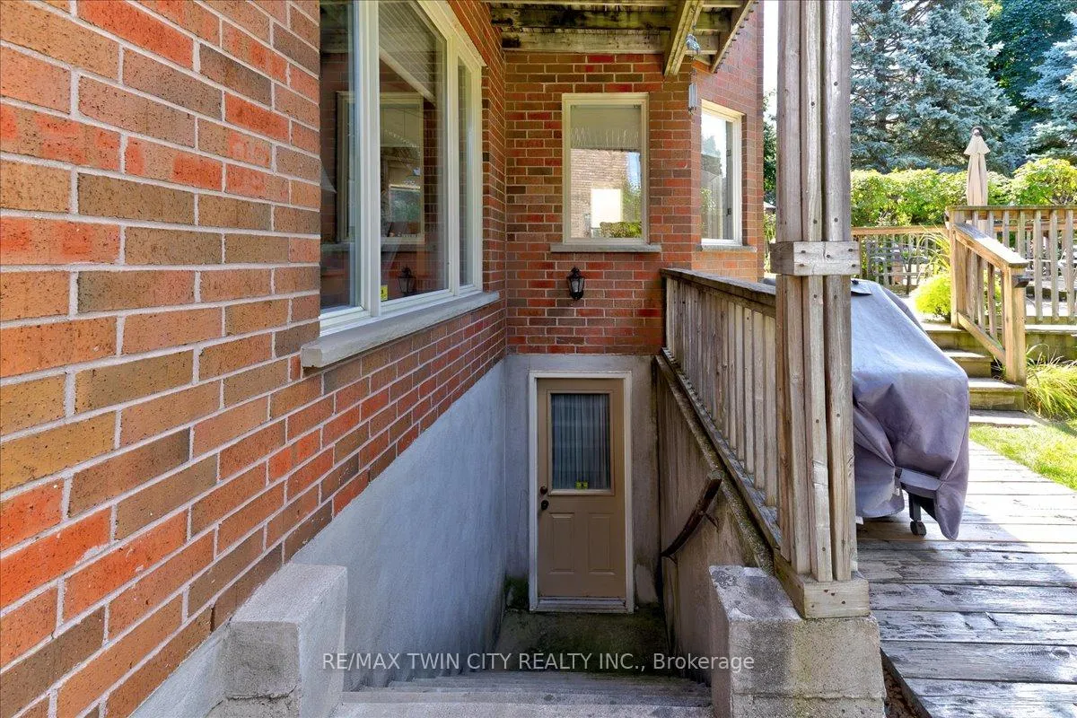 Photo 42 of 599 Stonebury Crescent, Waterloo — HOMEH