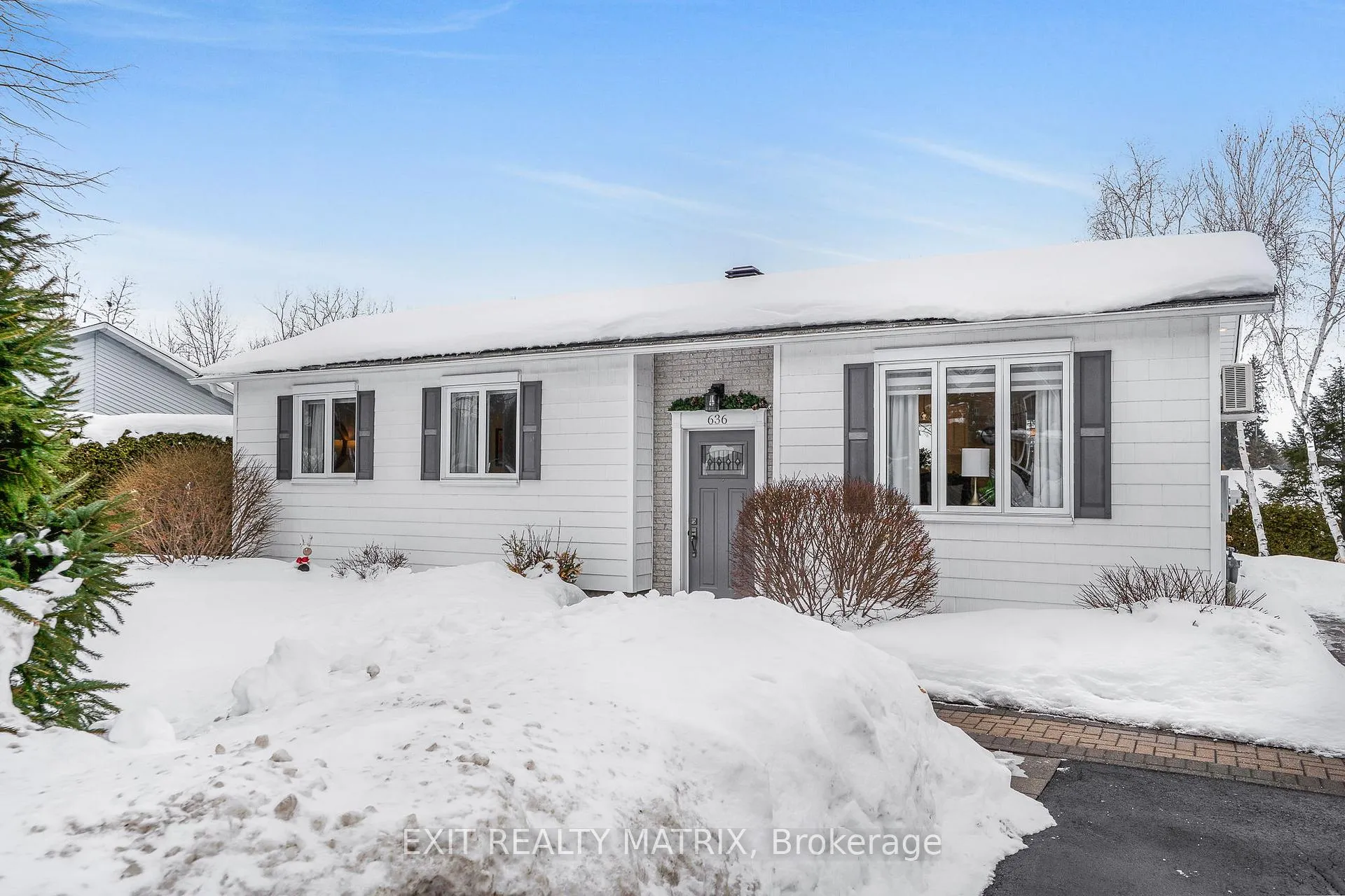 Photo 3 of 636 Front Road, Champlain, L'Orignal — HOMEH