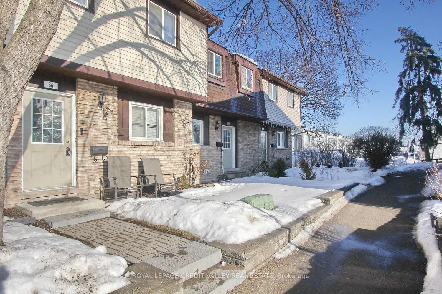 Photo 2 of Unit 36, 45 Hansen Road, Brampton, Queen Street Corridor — HOMEH