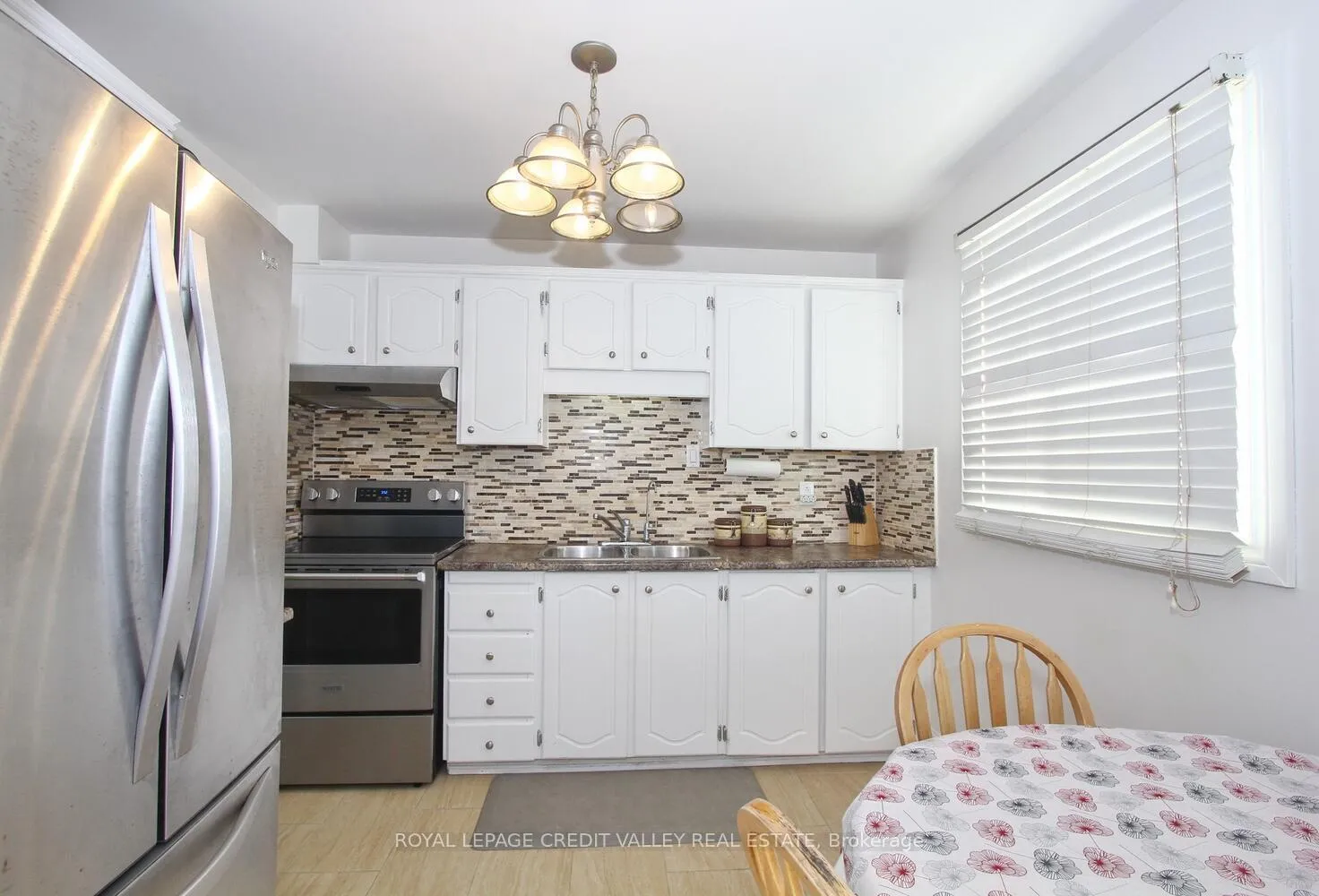 Photo 6 of Unit 36, 45 Hansen Road, Brampton, Queen Street Corridor — HOMEH