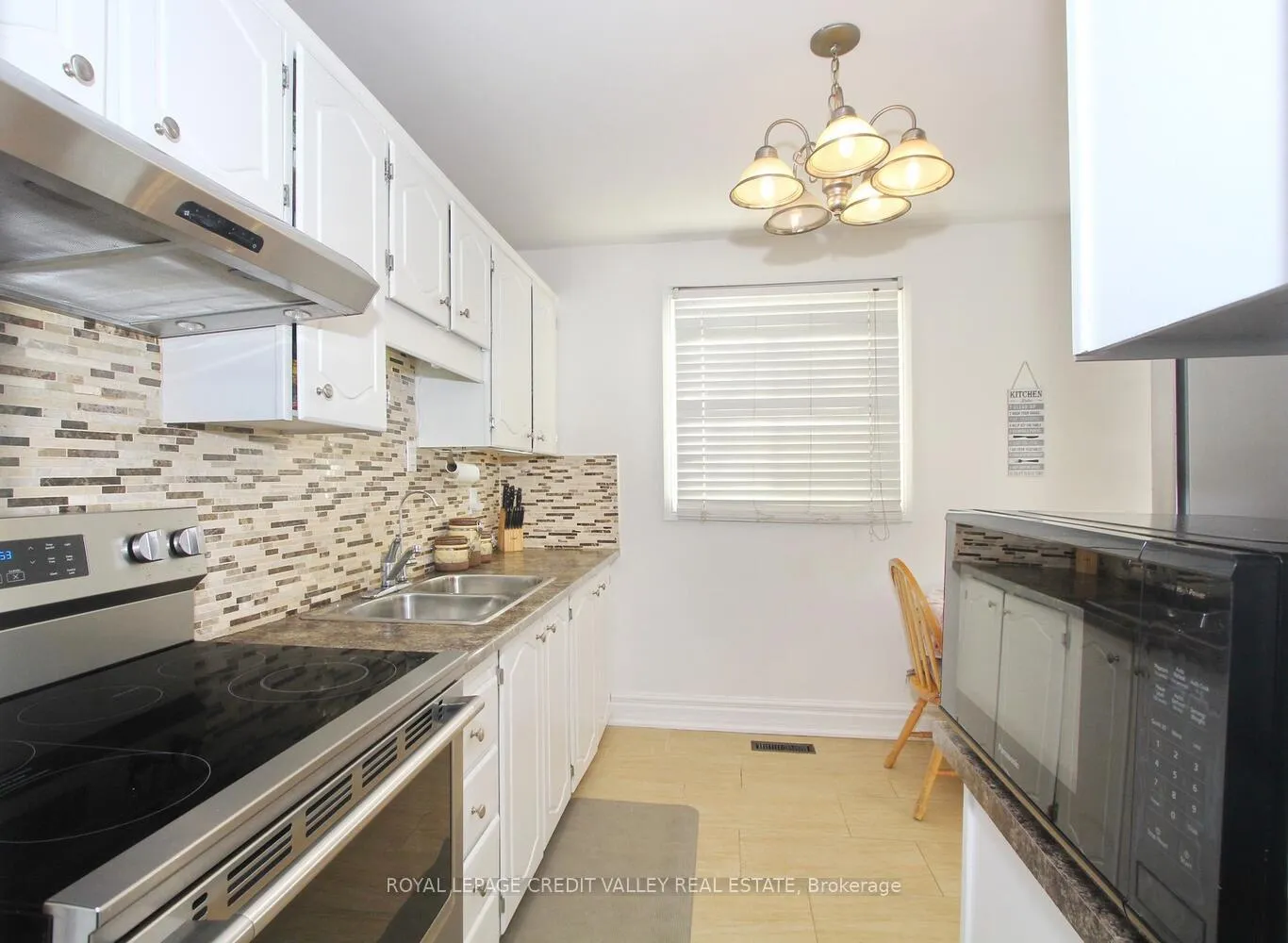 Photo 10 of Unit 36, 45 Hansen Road, Brampton, Queen Street Corridor — HOMEH