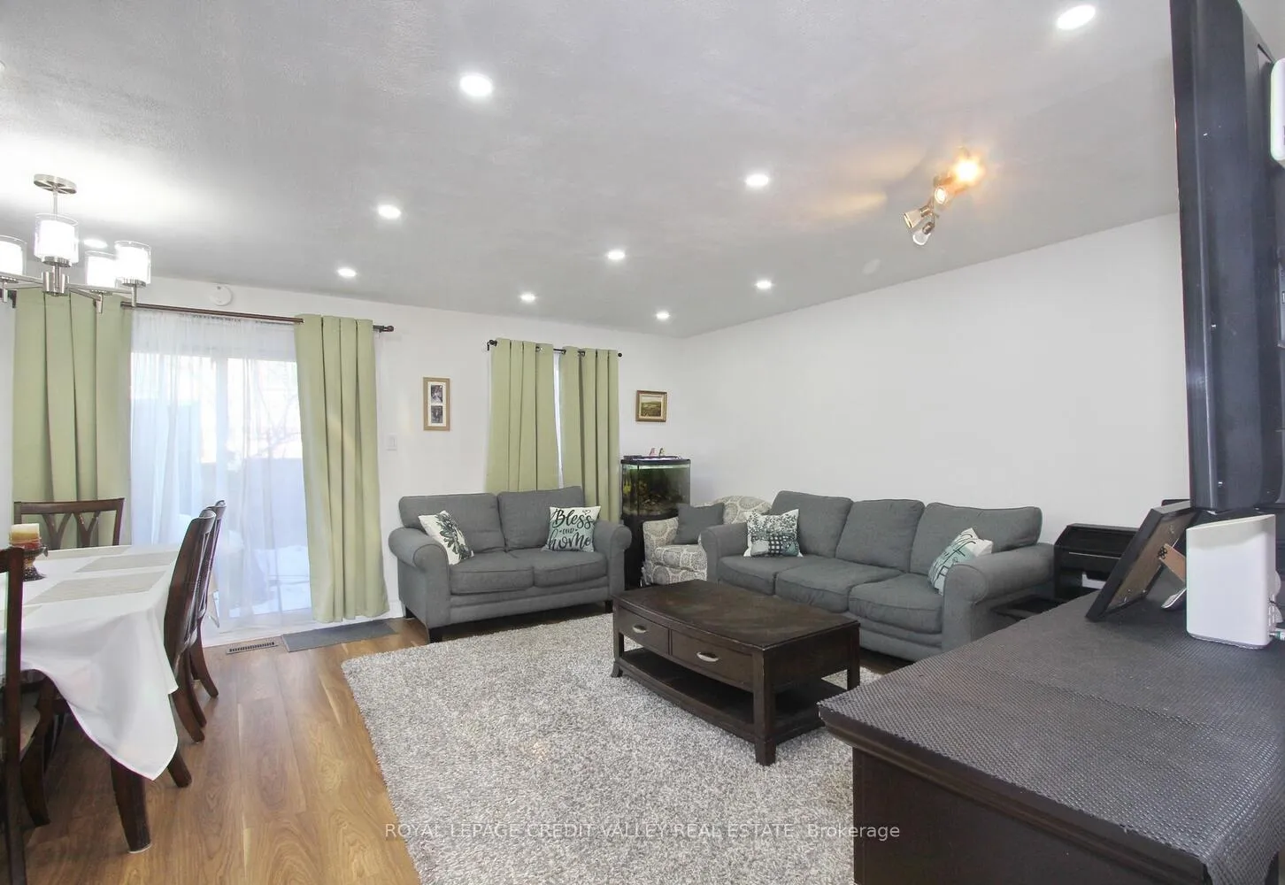 Photo 12 of Unit 36, 45 Hansen Road, Brampton, Queen Street Corridor — HOMEH